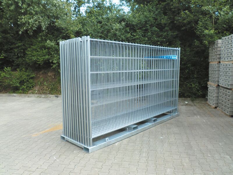 Storage & Transport Pallet for 25 Mobile Fences