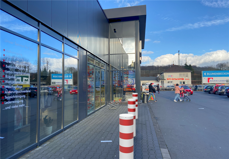 XXL Safety Steel Bollards - Solid - (Ø152-323mm)