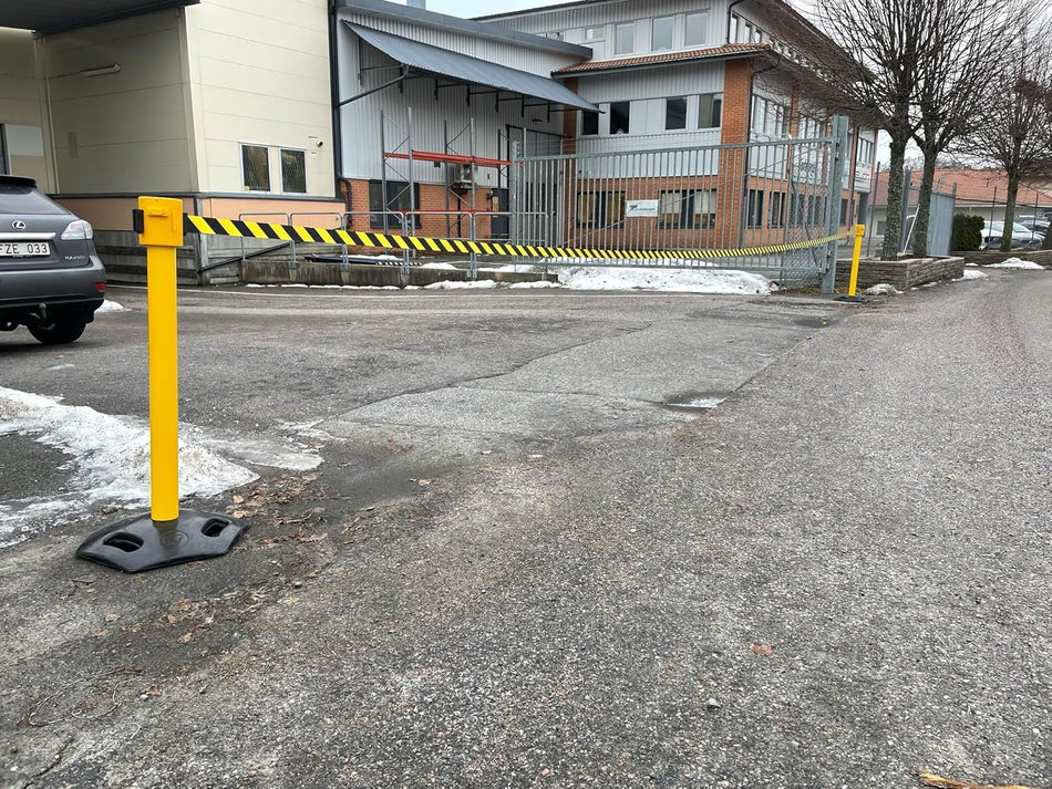 FlexiBarrier Belt Stanchion - Outdoor 1050 - (10.6m belt)