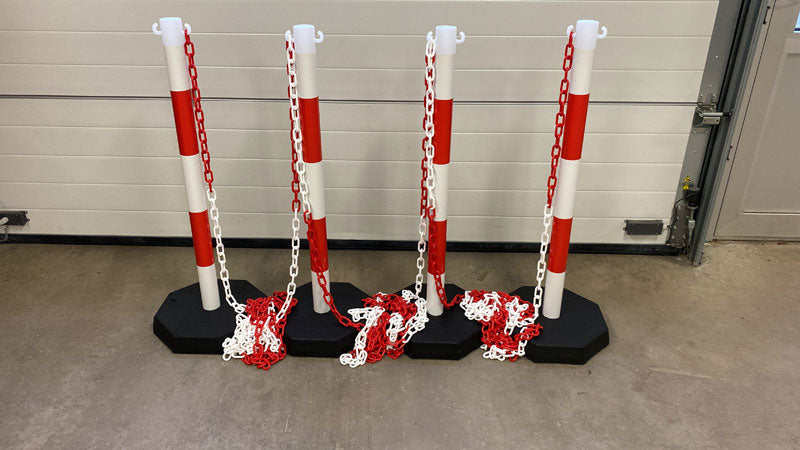 Post & Chain Barrier Kit - Robust -, 4 plastic stanchions incl. 25m chain (Red/White)