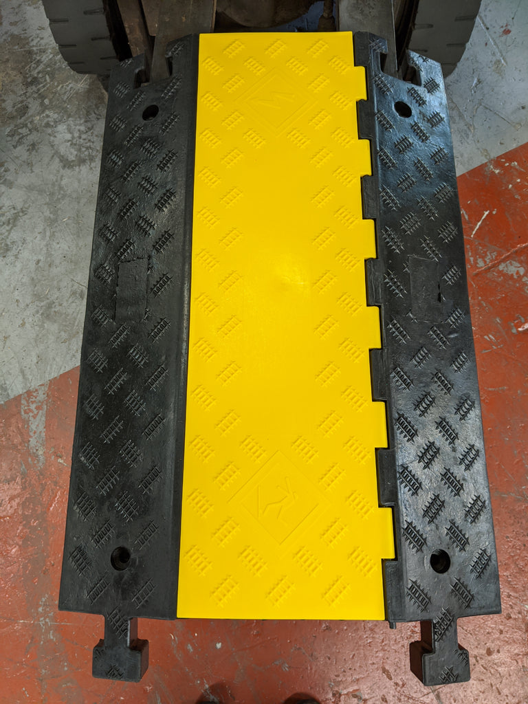 Hose & Cable Ramp – 5 Channel