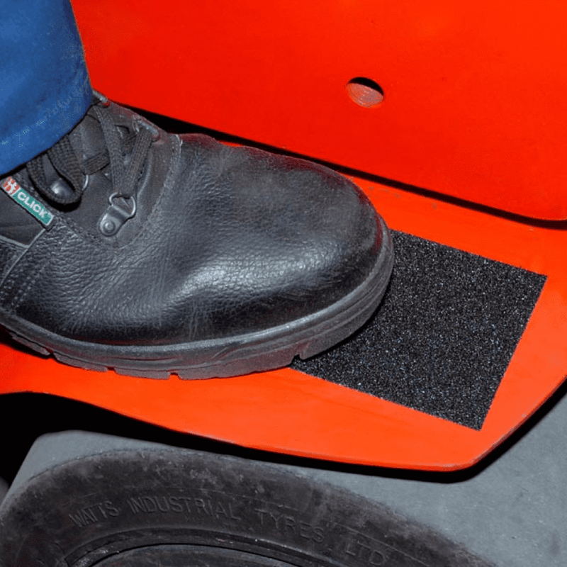 H3402N Coarse Safety Grip on Vehicle