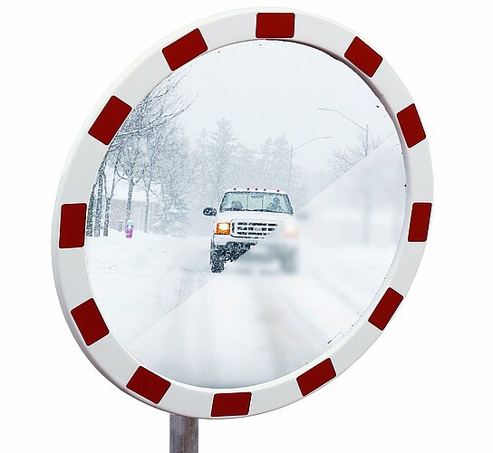 Traffic Mirror with Integrated Heater