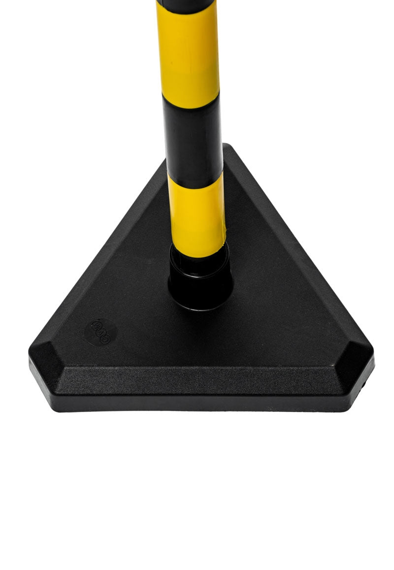 Post & Chain Barrier Kit - Economy -, 16 Posts incl. 25m Plastic Chain (Black/Yellow)
